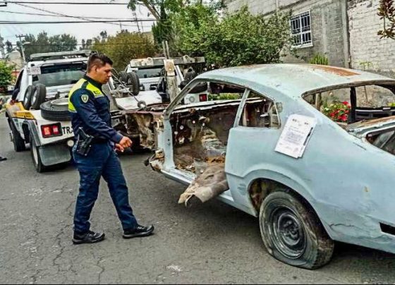 Con la finalidad de garantizar calles más seguras, este martes la alcaldesa de Tláhuac, Berenice Hernández Calderón, en trabajo coordinado con la Secretaría de Seguridad Ciudadana de la Ciudad de México, Policía Auxiliar y Policía de Tránsito, dieron inicio al Operativo de Chatarrización.