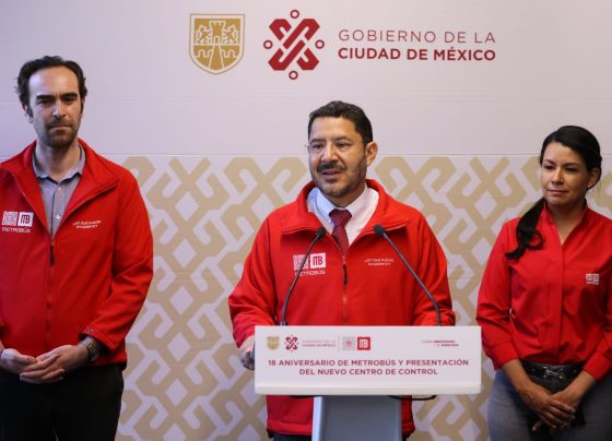 El jefe de Gobierno de la Ciudad de México, Martí Batres previó que integrantes del Gabinete se irán a la campaña de Claudia Sheinbaum y ante ello habrá ajustes, aunque por lo pronto no va a mover a nadie.