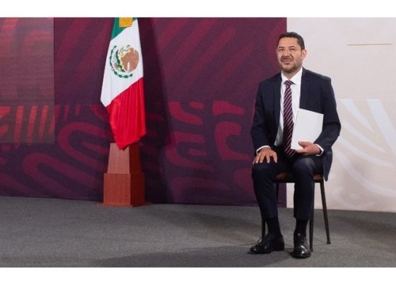 Aunque el presidente Andrés Manuel López Obrador prometió que en mayo de 2022 operaría de nuevo en su totalidad la Línea 12 del Metro, será hasta 18 meses después de comprometida esa fecha cuando se reabran las 6 estaciones restantes y operen de nuevo las 20 que integran ese circuito.