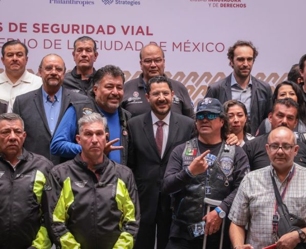 El Jefe de Gobierno, Martí Batres, anunció modificaciones al Reglamento de Tránsito de la CDMX para hacer más drásticas las medidas de control para los motociclistas, a fin de reducir accidentes mortales en que estén involucrados estos vehículos. FOTO: GCDMX