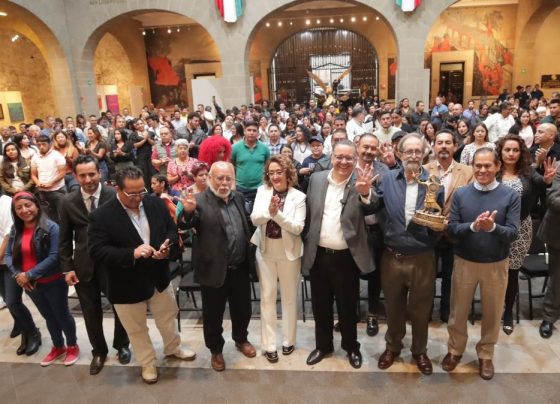 El senador de Morena Gabriel García presentó su proyecto “Sentimientos de Iztapalapa”, conformado por cuatro ejes con propuestas para resolver la falta de agua, un nuevo modelo de economía social, vivir en condiciones de bienestar y retomar la esencia cultural en la Alcaldía Iztapalapa.