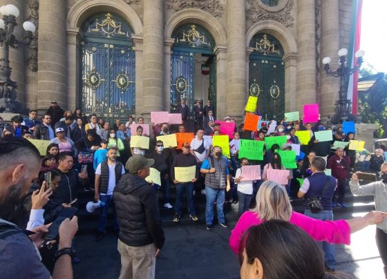 Este jueves, un grupo de manifestantes protestó afuera del recinto de Donceles y Allende, cuyo acceso bloqueó por espacio de una hora, con gritos al unísono de “¡Fuera Godoy!, ¡fuera Godoy!”. FOTO: PAN Congreso CDMX