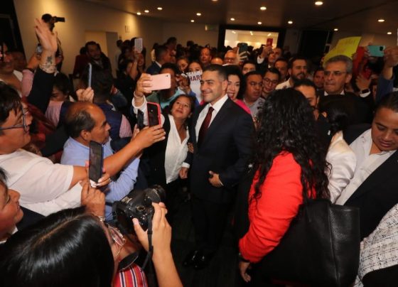Como Miguel Ángel Mancera y Enrique Peña en 2012, hoy Omar García Harfuch es el ‘rockstar’ del momento en la política en la Ciudad de México. FOTO: Especial