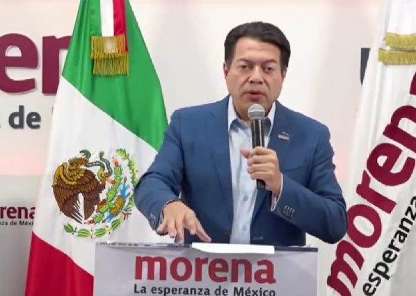 Mario Delgado, presidente nacional de Morena, finalmente cayó en la cuenta de que los números no le daban y desistió sus aspiraciones de buscar la candidatura de su partido a la Jefatura de Gobierno de la Ciudad de México, y pretende continuar al frente del organismo político hasta las elecciones de 2024. FOTO: X / Mario Delgado