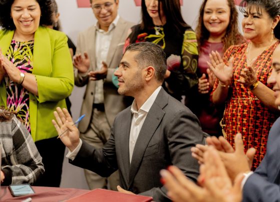 El titular de la Comisión Presidencial por la Verdad y la Justicia en el caso Ayotzinapa, Alejandro Encinas aseveró que el aspirante a la candidatura de Morena para la Jefatura de Gobierno. Omar García Harfuch sí participó en 2014 en reuniones de autoridades para la búsqueda de los jóvenes y para lo que llamó fraguar la verdad histórica. FOTO: Campaña Harfuch