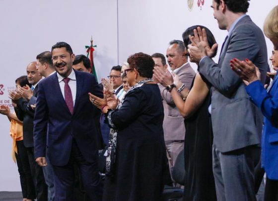 El jefe de Gobierno Martí Batres exhortó a los usuarios de motocicletas a que cumplan con las nuevas disposiciones al Reglamento de Tránsito y que tienen como objetivo brindar seguridad a la ciudadanía. FOTO: GCDMX