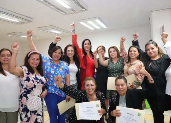 Las capacitaciones que se imparten a las encargadas y docentes de las Estancias Infantiles y los Centros de Atención y Cuidado Infantil (CACIs) de Álvaro Obregón, garantizan el mejor desarrollo, aprendizaje, cuidado y seguridad de las y los infantes que asisten a estos centros educativos. FOTOS: Especial CDMX