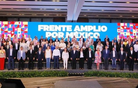 Salvo que ocurra algo totalmente imprevisto, el PAN terminará poniendo a quien abandere al Frente Amplio por la Ciudad de México a la Jefatura de Gobierno, así como otras tres candidaturas a las gubernaturas que estarán en disputa el próximo año; al PRI le tocarán otras cuatro, y al PRD solamente una. FOTO: X / Frente Amplio