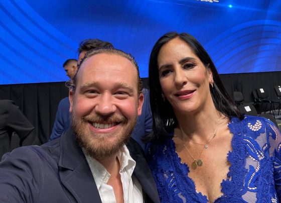 Sin embargo, Limón de inmediato reclamó enérgicamente: “El acuerdo no es exclusivo de la Ciudad de México, es un acuerdo donde se ‘siglaron’ en algunas entidades hombres y en otras mujeres. Donde se ‘siglaron’ hombres hay la posibilidad de cambiar a mujeres, al revés, no”.