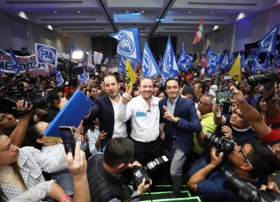 Cortés expuso que el proceso interno que se registró y se llevó a cabo tenía que generar consenso con los tres partidos políticos y “quien definimos que entrara a campaña por unanimidad fue Santiago Taboada". FOTO: X / Marko Cortés