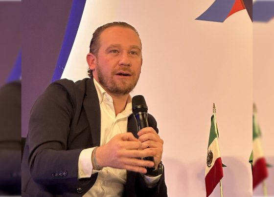 “Usted Clara Brugada es parte del gran problema que tiene a nuestra CDMX hundida en la peor crisis de inseguridad. La encuesta también revela que la inseguridad y la violencia en aumento son el principal problema y la economía familiar ha empeorado”, afirmó Santiago Taboada. FOTO:  X / Santiago Taboada