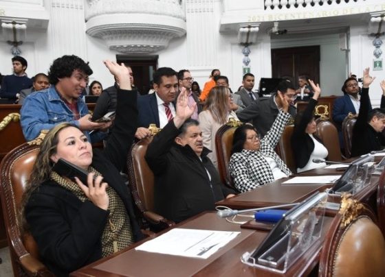 “En votación económica, el Pleno del  Congreso CDMX aprueba la licencia definitiva solicitada por el alcalde de la Alcaldía Benito Juárez Santiago Taboada, a partir del 2 de diciembre”, informó la Mesa Directiva del Poder Legislativo en la sesión de este martes. FOTO: Congreso CDMX