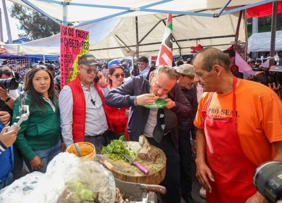 A lo largo de los 60 días de precampaña a la jefatura de Gobierno, el abanderado de la coalición PAN, PRI, PRD, Santiago Taboada, insistió en que el tema principal de su proyecto es la seguridad, misma que la administración actual no consiguió. Foto: Campaña Santiago Taboada