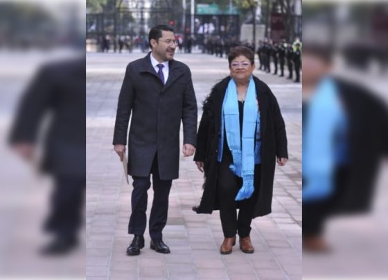 Cada vez son más evidentes, no saben ni cuidar las formas, no son capaces de tener esa elegancia política y ni siquiera simular que realizan un acto republicano. Nada de eso. Ayer, los de la “4T” le dieron la razón, en público, a la oposición. FOTO: Fiscalía CDMX