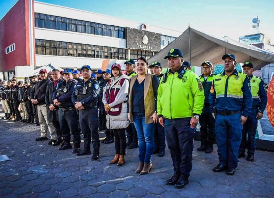 La implementación del “Operativo Retiro de Chatarra” es resultado del trabajo conjunto de los tres órdenes de gobierno que convergen en la Mesa para la Construcción de la Paz en Tláhuac. FOTOS: Especial