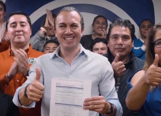 Con muy buen ánimo, el panista Carlos Orvañanos da las últimas pinceladas a su estrategia y conformación de su equipo de campaña por la Alcaldía Cuajimalpa. Están muy optimistas de que van a ganar por varias razones: la alianza con el PRI y el PRD les suma más votos que a Morena, PT y PVEM. FOTO: X / Carlos Orvañanos