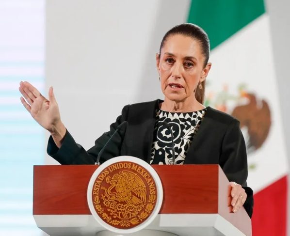 "Es esto de si se prohíbe o se busca un esquema en donde no se maltrate a los animales, y se permita mantener la crianza del toro, una actividad productiva de la que dependen muchísimas personas. Se pueden combinar ambas", dijo Sheinbaum. FOTO: Presidencia
