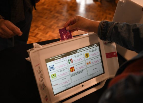 El Instituto Electoral de la Ciudad de México (IECM) dijo que habilitarán las 44 casillas especiales que se instalarán en la jornada electoral del domingo 2 de junio de urnas electrónicas para recibir los votos para las elecciones de Presidencia de la República, diputaciones y senadurías federales, así como los sufragios de los comicios para Jefatura de Gobierno, alcaldías y diputaciones locales. FOTO: Especial
