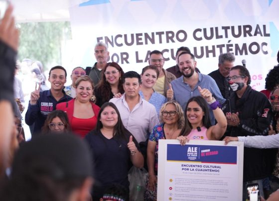 "Es para mí un honor poder estar en medio de tantos talentos y expresiones artísticas que enriquecen a la demarcación con su arte y cultura”, dijo Ale Rojo de la Vega en un encuentro con artistas, artesanos, actores y promotores culturales. FOTO: Especial