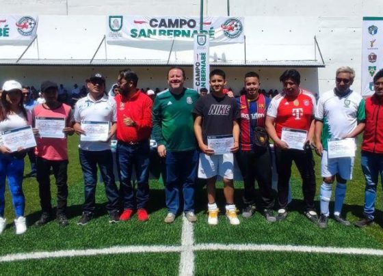 Además se continuará e impulsará con un mayor numero de elementos ciudadanos y de la policía auxiliar, mejorar la movilidad en las zonas escolares, promoviendo rutas seguras para los alumnos y padres de familia. FOTOS: Especial