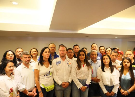 Además, Taboada y todos los candidatos a alcaldes y diputados locales también expresaron su pleno respaldo a Rojo de la Vega, cuyo vehículo fue baleado la noche del sábado, pero afortunadamente ella resultó ilesa. FOTO: Especial
