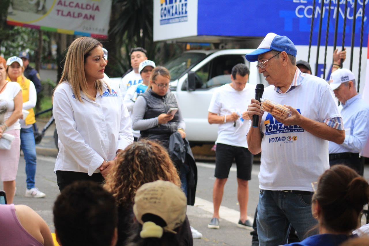 Alfa González, candidata a la alcaldía Tlalpan por la coalición Va X la CDMX, prometió que, de ser electa para gobernar esa demarcación territorial en las elecciones del 2 de junio, ampliará los apoyos en los próximos tres años para que las unidades habitacionales de la demarcación continúen siendo rehabilitadas y reciban el mantenimiento necesario. FOTO: Especial