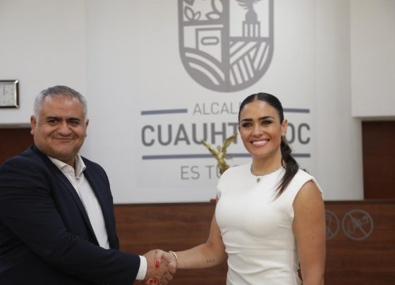 En las instalaciones de la Alcaldía Cuauhtémoc, a invitación del alcalde Raúl Ortega, se reunió con la alcaldesa electa, Alessandra Rojo de la Vega, para iniciar simbólicamente la transición. FOTO: Especial