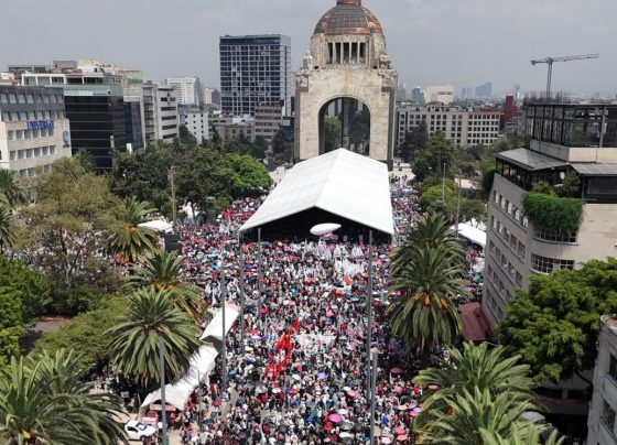 El Jefe de Gobierno de la Ciudad de México, Martí Batres, presentó su informe anual de actividades al cumplirse 12 meses de haber asumido el cargo, sucediendo a Claudia Sheinbaum, actual presidenta electa de México. La presentación tuvo lugar en la explanada del Monumento a la Revolución, donde Batres destacó los logros más significativos de su administración en el último año.