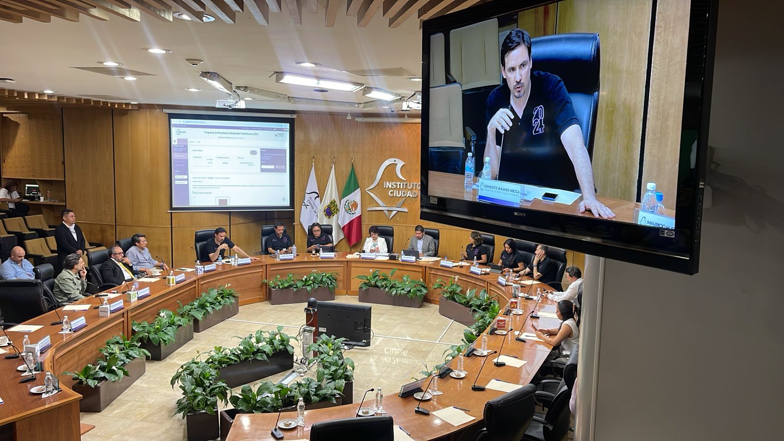 A la mejor con esa “callada” y “caída” del sistema quienes están felices con Avendaño se encuentran en el Palacio del Ayuntamiento, porque con los ciudadanos, a quienes se debe, hizo el ridículo de su vida, y será histórico. FOTO: Especial