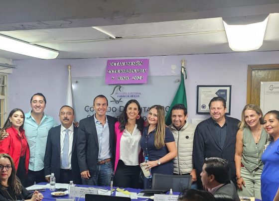 Carlos Orvañanos recibió su constancia de mayoría como alcalde electo de Cuajimalpa, para el periodo de gobierno del 1 de octubre de este año al 30 de septiembre de 2024. FOTOS: Especial