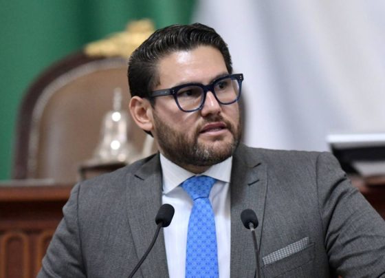 El diputado local del PAN, Aníbal Cañez Morales, lamentó que el Tribunal Electoral CDMX vuelva a hacer el “ridículo” postrándose frente al poder y haciendo caso omiso de su responsabilidad constitucional de hacer valer los principios que rigen el proceso democrático en Cuauhtémoc.