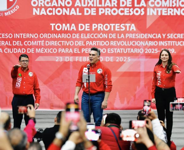 El secretario de Gobierno capitalino, César Cravioto, confirmó ayer la presencia del PRI en los bloqueos a 11 cruces importantes de la Ciudad de México este miércoles. FOTO: Facebook PRI