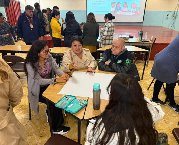 A través de la Dirección General de Cultura y Educación, se imparte el taller “Menstruar en la Escuela” en la Secundaria No. 2 Ana María Berlanga.
