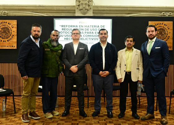 En el segundo y último día de trabajos del foro “Reforma en materia de regulación del uso de motocicleta para evitar su uso en la comisión de hechos delictivos”, el diputado Mario Enrique Sánchez (PAN) aseguró que se busca la seguridad de las personas usuarias de motocicletas, de la ciudadanía en general y, sobre todo, que el gobierno pueda hacer su trabajo. FOTO: Especial