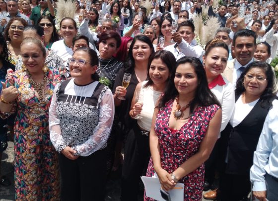 En el ex Convento de Culhuacán, más de 300 parejas contrajeron matrimonio civil teniendo como madrina de honor a la Alcaldesa de Iztapalapa, Aleida Alavez Ruiz.