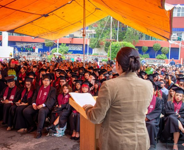 La alcaldesa Aleida Alavez Ruiz afirmó que la voz de las y los estudiantes se reflejará en las obras que se emprendan a través “De la A a la Z, Trazaremos la Meta”, acción que dará mantenimiento a 75 escuelas públicas de la demarcación. FOTO: Especial