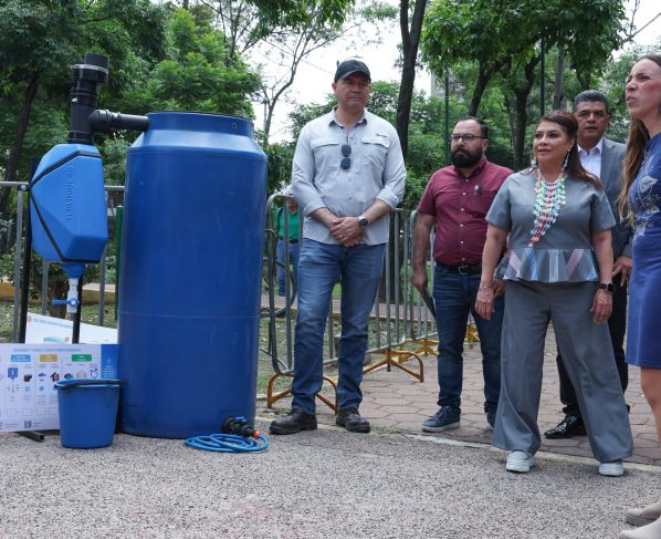 Presenta Brugada programa 'Cosecha de Lluvias' en Coyoacán