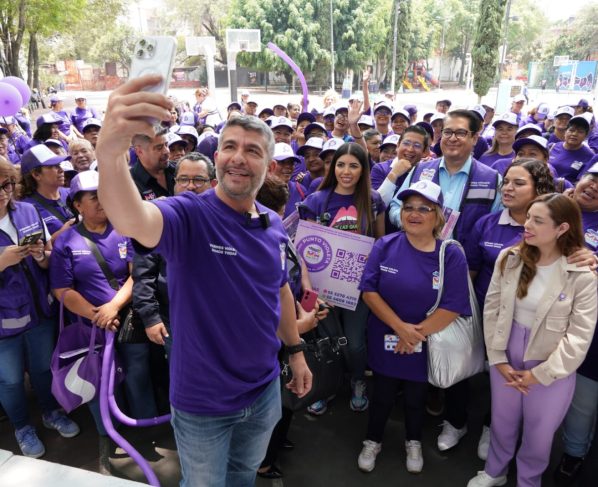 Mauricio Tabe, alcalde de Miguel Hidalgo encabezó el arranque de los “Viernes Violeta”, un programa con el que fortalecerá las acciones para prevenir y erradicar la violencia de género, brindando apoyo psicológico y jurídico, talleres y canalización a todas las colonias.