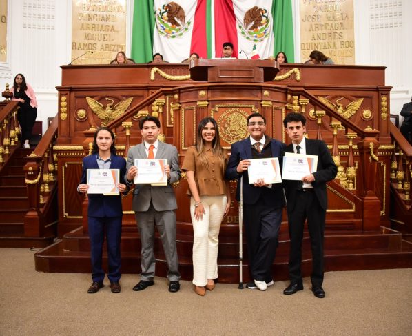 Al respecto, la diputada Jannete Elizabeth Guerrero Maya (PT), presidenta de la Comisión de Derechos Humanos, expresó que con este ejercicio legislativo se da un mensaje claro: “la inclusión no es un favor es un derecho”; y se refuerza el compromiso de avanzar en la reglamentación de la consulta a las personas de este grupo poblacional. FOTO: Especial