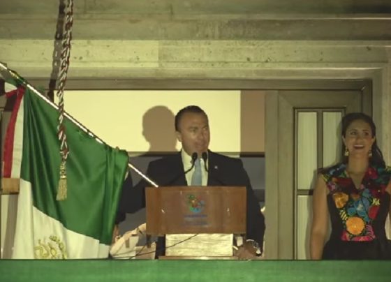 El alcalde de Cuajimalpa, Carlos Orvañanos Rea prefirió ser muy tradicional en las arengas del Grito de Independencia, ante unas 3 mil personas que se dieron cita en la explanada de la Alcaldía.