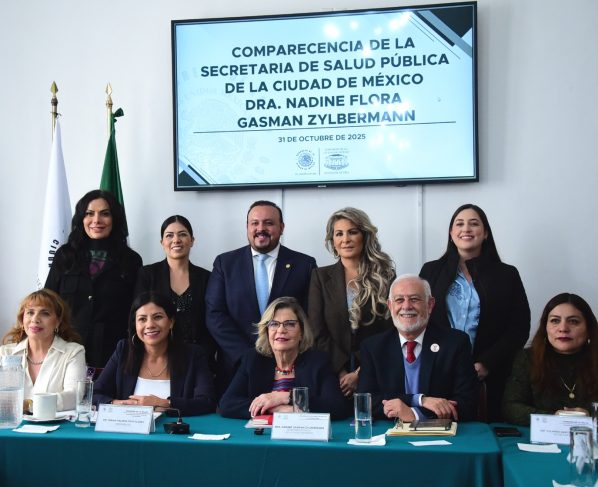 La diputada Nora Arias Contreras preguntó sobre la periodicidad en la aplicación de la vacuna del papiloma humano a menores de edad; las cifras de reconstrucciones mamarias y en qué hospitales se realizan, las acciones de detección de cáncer de ovario y dónde se aplican; y ampliar la información de la voluntad anticipada.