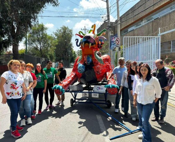 Alcaldía BJ promueve tradiciones mexicanas en desfile de alebrijes
