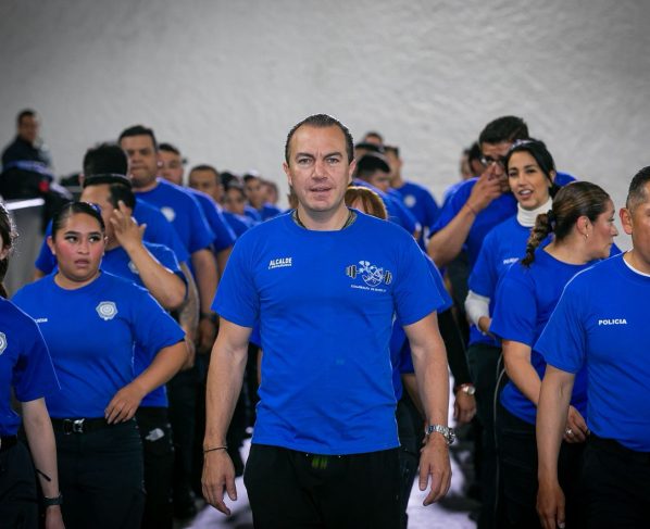 A la par del enorme proyecto para la prevención del delito, mayores capacidades y fortalecimiento de la estrategia y acciones en seguridad ciudadana, el alcalde de Cuajimalpa, Carlos Orvañanos ha reforzado la protección de quienes nos cuidan, con el impulso al deporte y buena alimentación durante su jornada laboral. FOTOS: Especial
