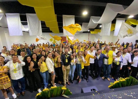 El bloque, llamado por algunos como el G8, dejó en claro este sábado que se deslinda de los partidos de derecha y de los dirigentes del pasado. FOTOS: Especial