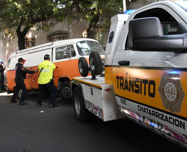 Estos operativos continuarán de forma permanente y se mantendrán recorridos en las 56 colonias de la demarcación con apoyo de Blindar BJ 360º, Policía Auxiliar y grúas de la Subsecretaría de Control de Tránsito. FOTO: Especial