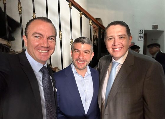 En la ruta hacia 2027, el PAN tiene que valorar muy bien su estrategia y hacer los amarres políticos correspondientes para definir si irá solo o hará alianzas con el PRI o MC, en especial para las Alcaldías. De entrada, hay tres en que el PAN podría ganar sin coalición: Benito Juárez, su histórico bastión. Miguel Hidalgo,