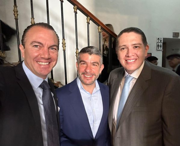 En la ruta hacia 2027, el PAN tiene que valorar muy bien su estrategia y hacer los amarres políticos correspondientes para definir si irá solo o hará alianzas con el PRI o MC, en especial para las Alcaldías. De entrada, hay tres en que el PAN podría ganar sin coalición: Benito Juárez, su histórico bastión. Miguel Hidalgo,