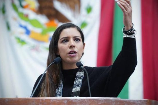 “Exigimos se realice una investigación seria e imparcial para dar con los responsables. Es inadmisible que con violencia se intente detener la aplicación de la ley”, aseveró Luisa Gutiérrez.