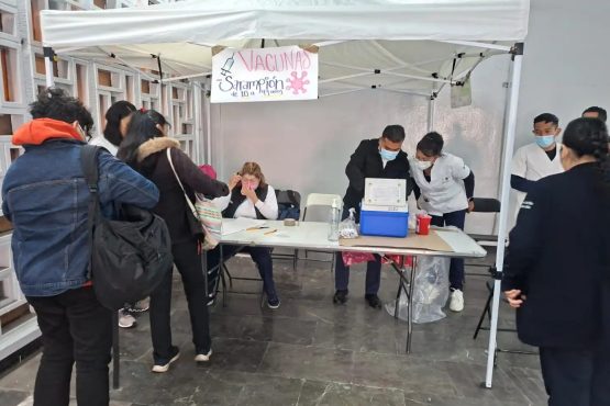 La jefa de Gobierno, Clara Brugada Molina, informó que a partir del próximo domingo arrancará formalmente una gran campaña de vacunación preventiva contra el sarampión, como una medida anticipada para proteger a la población ante los brotes registrados en distintos estados del país.