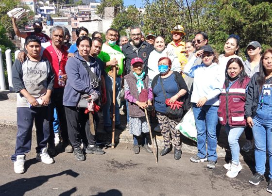 La Alcaldía La Magdalena Contreras llevó a cabo la Jornada de Limpieza de la Barranca Anzaldo, la cual arrancó esta mañana en la colonia El Ocotal, con la participación de autoridades, comuneras y comuneros, así como vecinas y vecinos comprometidos con el cuidado del entorno.
